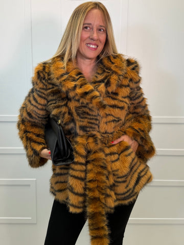 Abrigo Caviedes Print