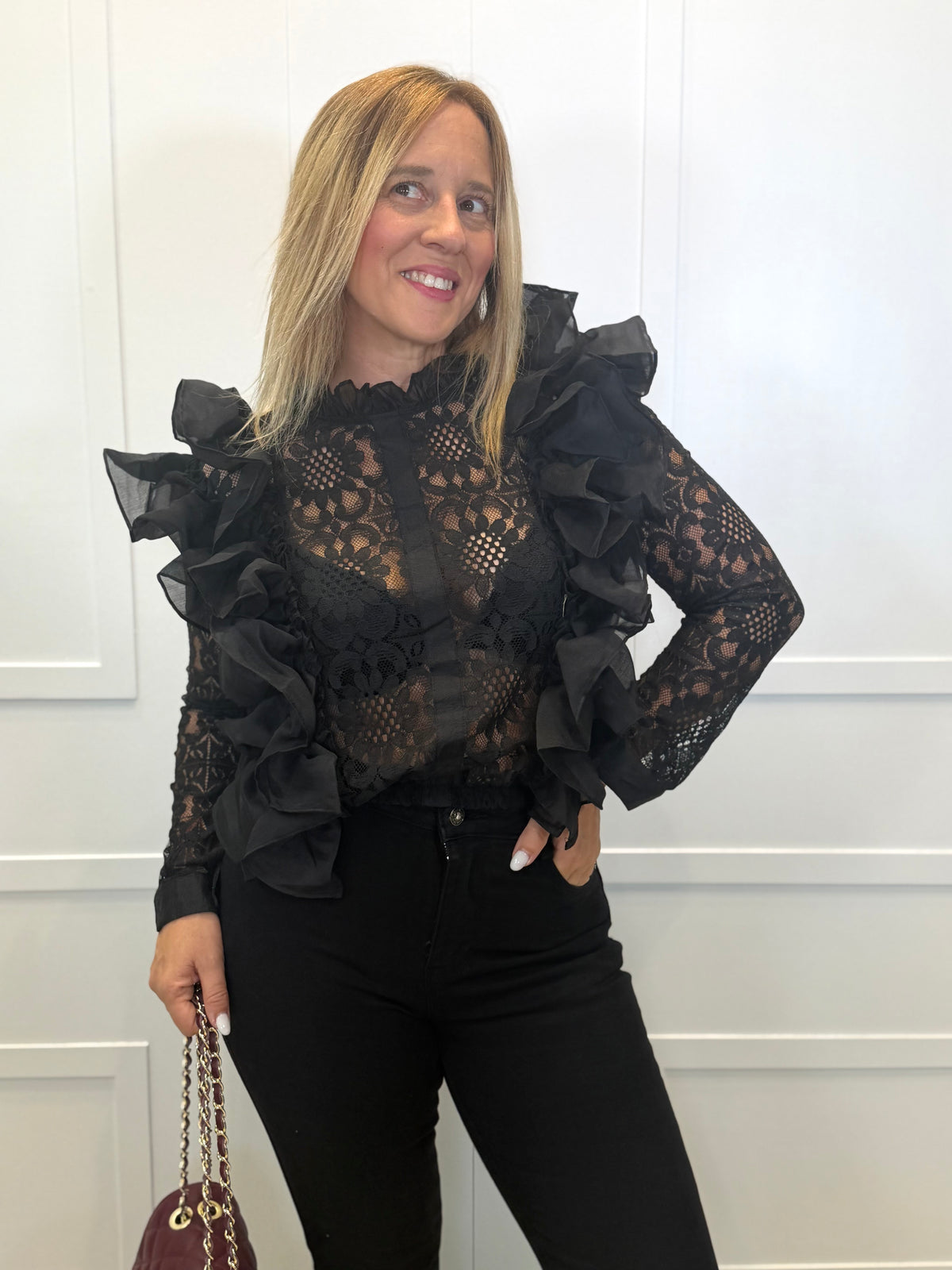 Blusa Pisueña Negra