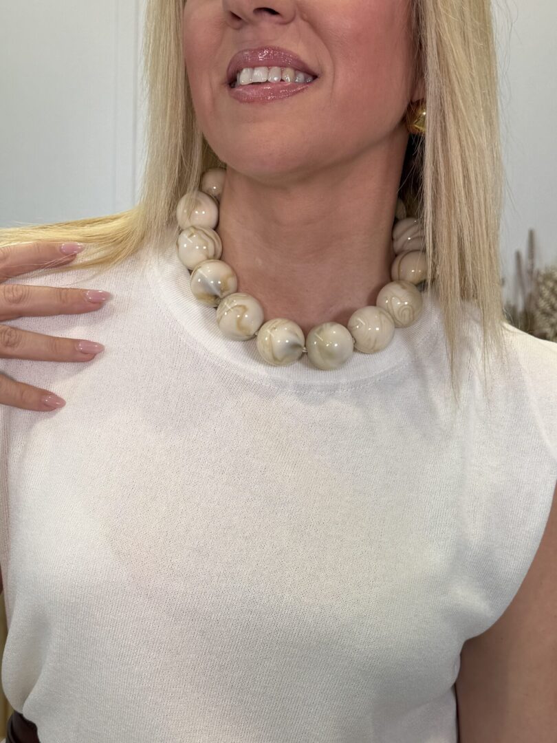 Collar Trebuesto beige
