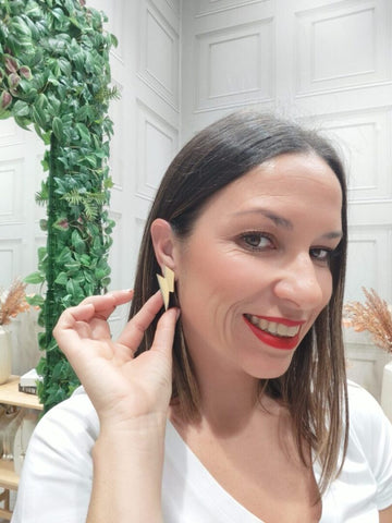 Pendientes rayo mediano  espejo dorado